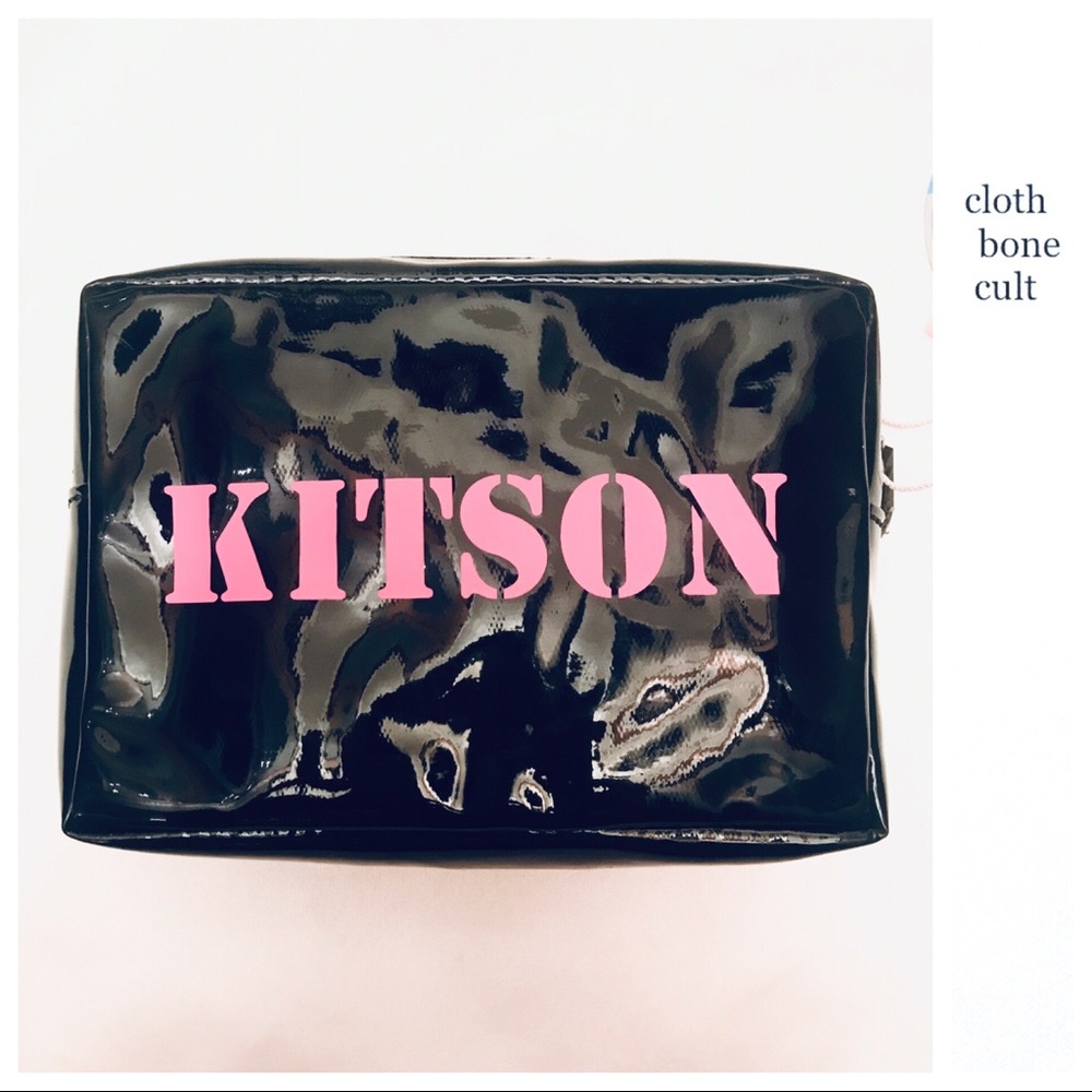 ✨NWT✨ KITSON Los Angeles Black Vinyl ZIPPER BAG